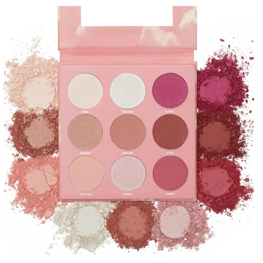 Estate Cosmetics Babygirl Eyeshadow Palette
NIB